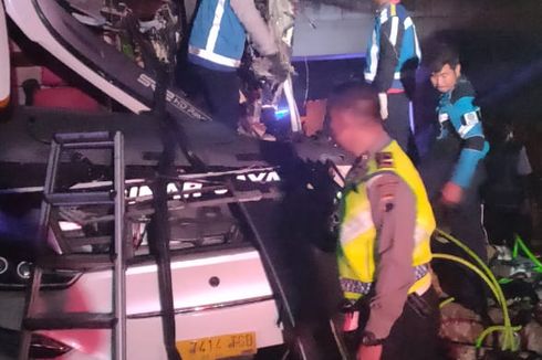 Kecelakaan di Tol Semarang-Solo Berawal dari Rantai Derek yang Putus