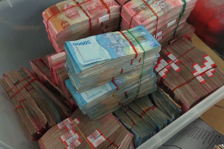 Saat Judol Menyeret Korban ke Pinjol, Lingkaran Gelap yang Menghantam Keluarga