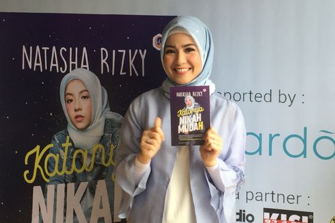 Natasha Rizky Bagikan Pengalaman Nikah Muda lewat Buku