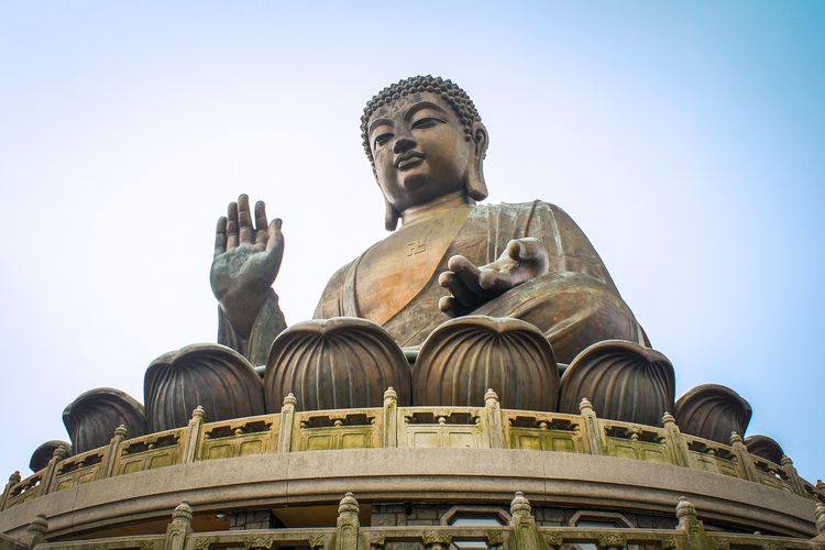 Ilustrasi Hong Kong - Lantau Island.