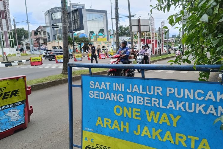 Siang Ini, Polisi Berlakukan One Way di Puncak Bogor Arah Jakarta