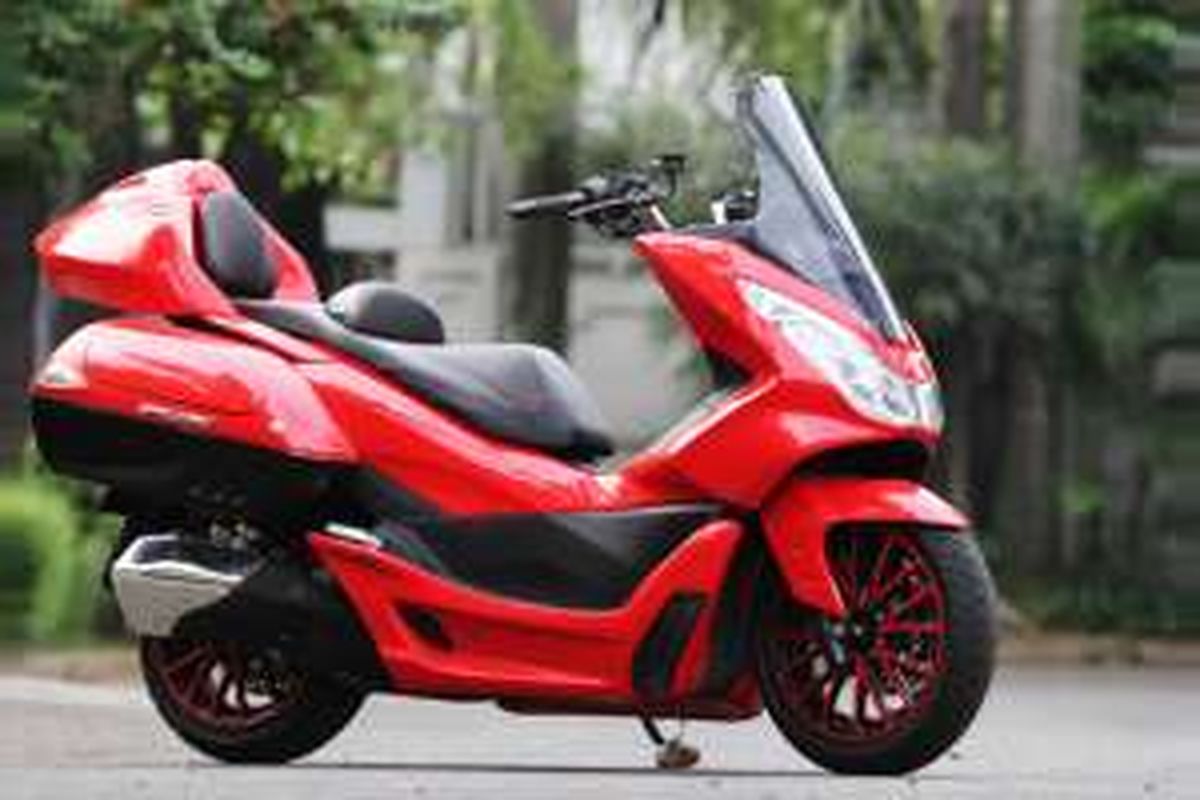 Honda store pcx touring