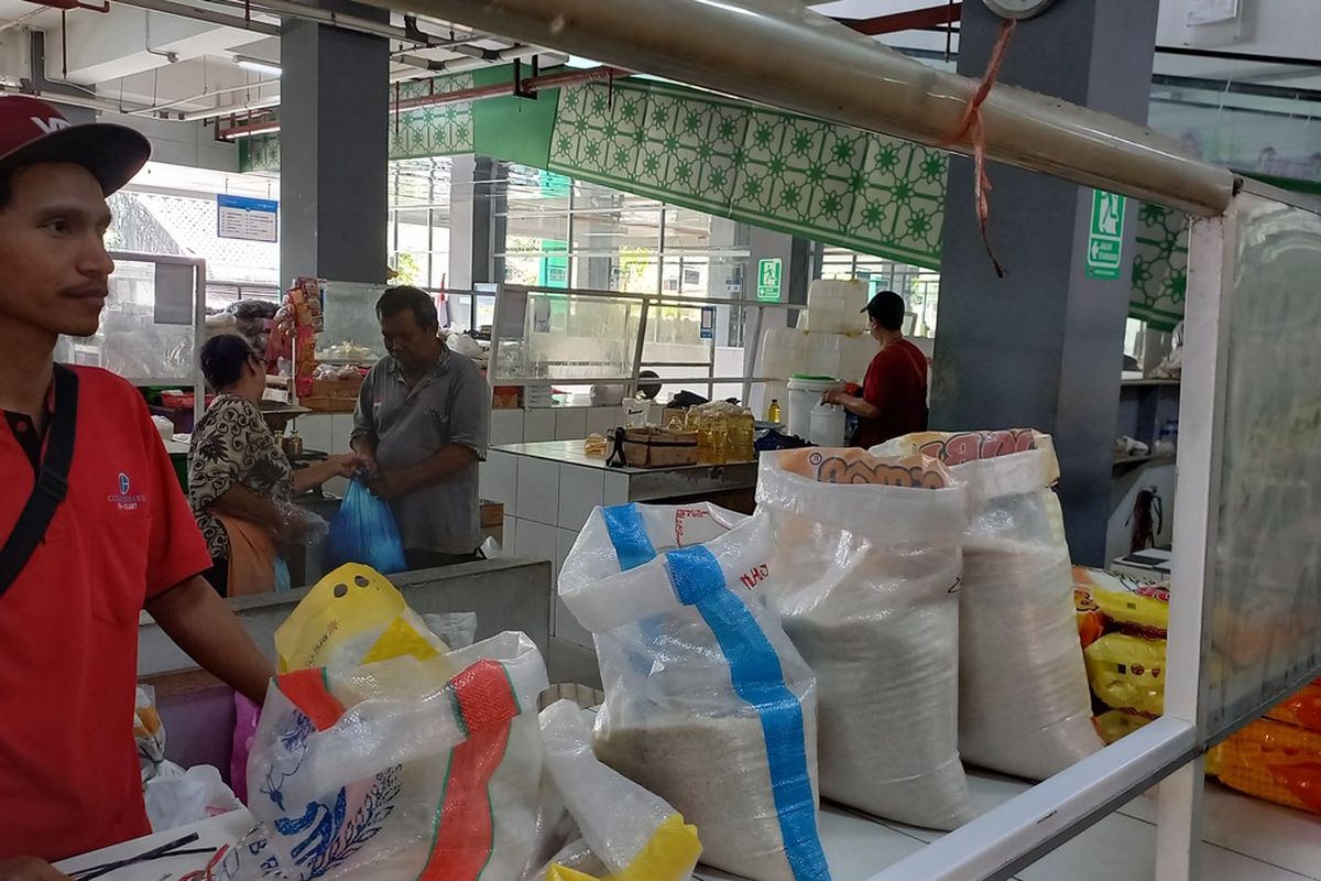 Idris saat ditemui di Pasar Prawirotaman Kota Yogyakarta, Jumat (8/9/2023)