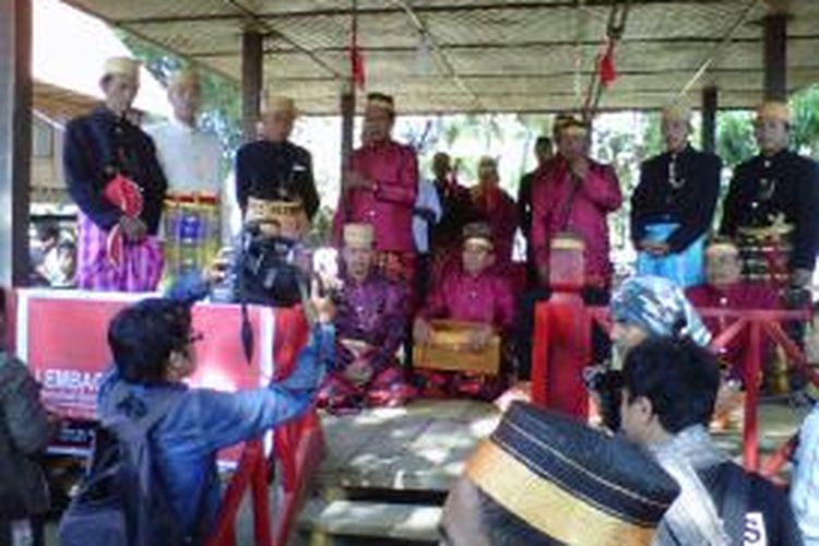 Proses acara ritual dalam perayaan Hari Kemerdekaan RI di Kabupaten Bajeng.