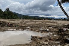 Warga Dikagetkan Jalan Pantura Semarang yang Tiba-tiba Berlubang seperti 