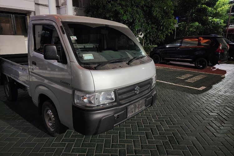 Mobil pikap yang diambil oleh komplotan pencuri di Surabaya