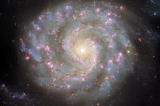 Teleskop Hubble Ungkap Misteri Galaksi Spiral yang Memukau