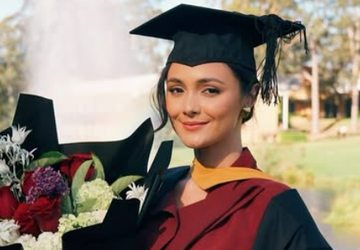 8 Selebritas Wisuda S1 dan S2 di Tahun 2025