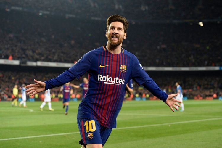 Megabintang FC Barcelona, Lionel Messi, merayakan gol yang dia cetak ke gawang Espanyol dalam laga leg kedua perempat final Copa del Rey di Stadion Camp Nou, Barcelona, pada 25 Januari 2018.