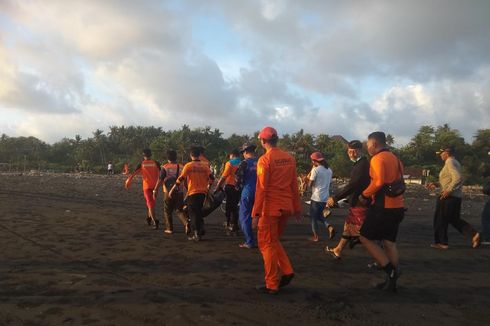 Hilang Terseret Arus di Pantai Batu Tampih, Wisatawan Ditemukan Tewas