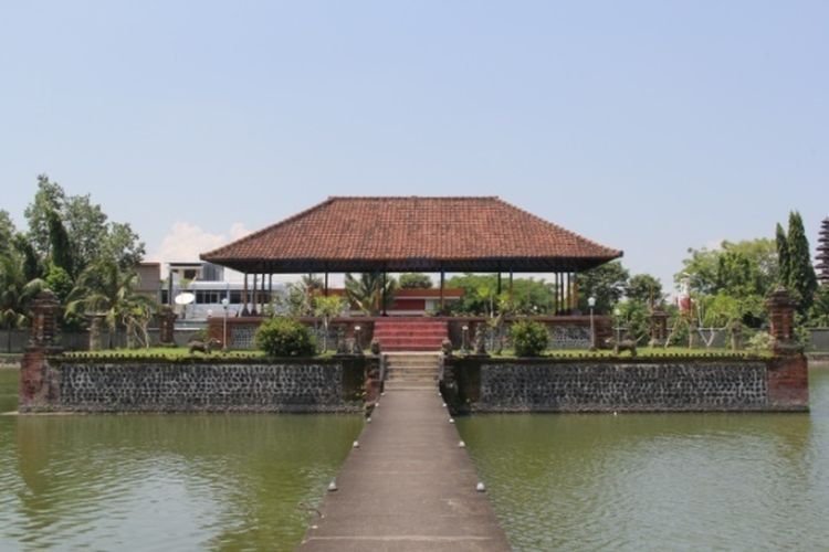 Taman Mayura di Kota Mataram, NTB