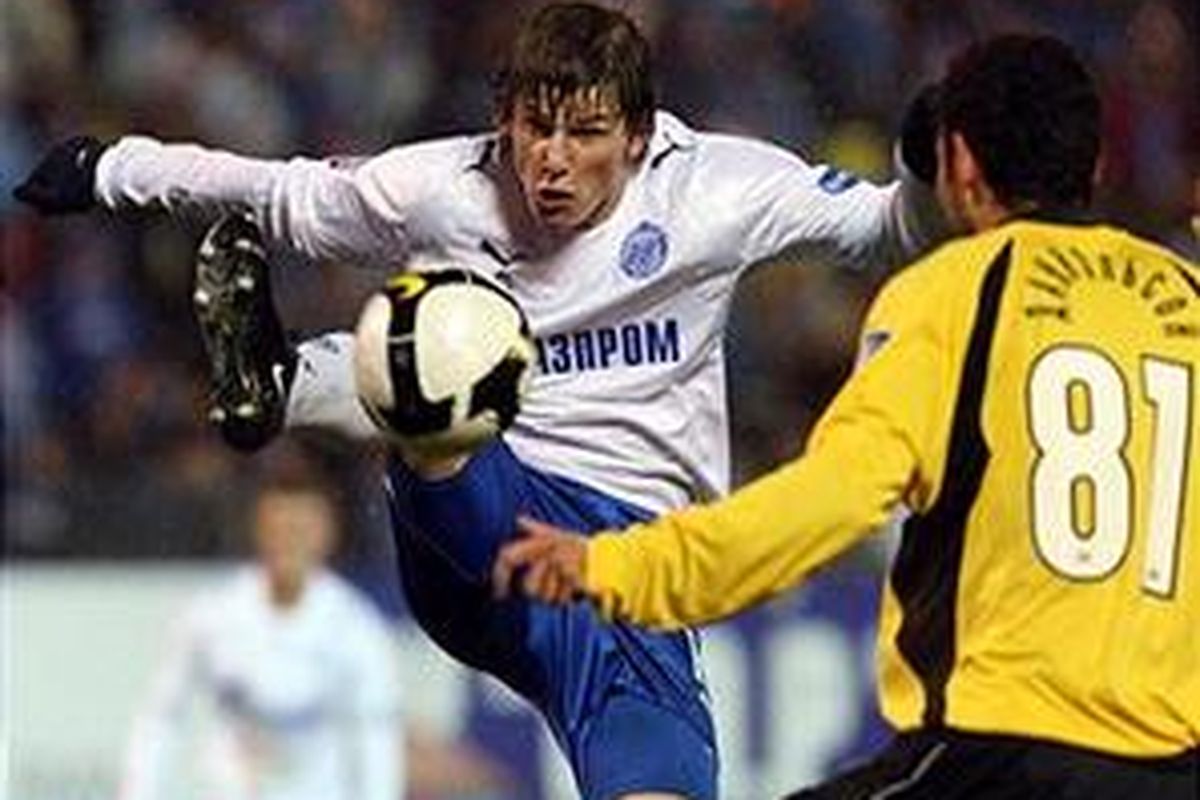 Gelandang sedang Zenit St. Petersburg, Andrei Arshavin (kiri), bakal menjadi andalan saat melawan Juventus.