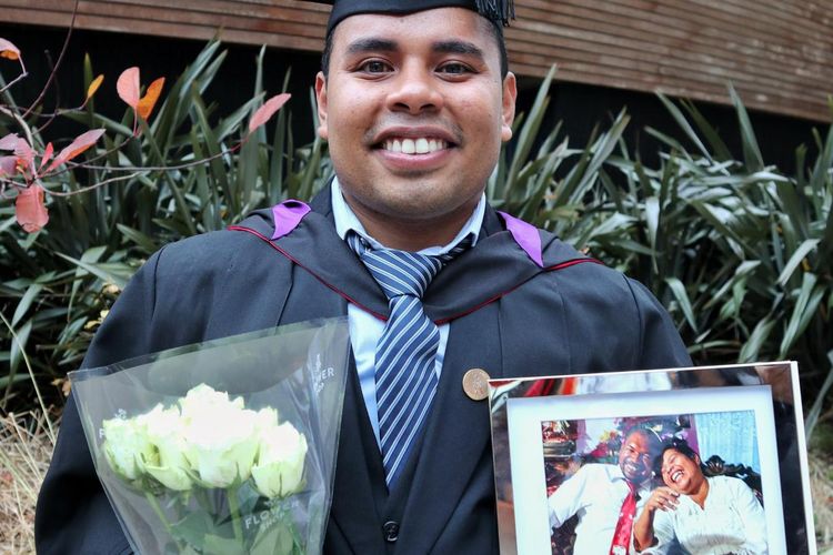 Cerita Lukas, Pemuda Asli Papua Sukses Sekolah SMA-S2 Pakai Beasiswa