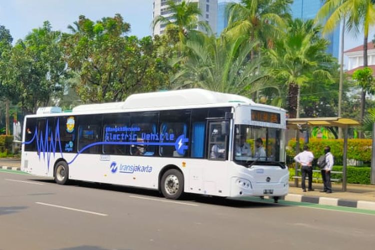 Transjakarta uji coba dua bus BYD