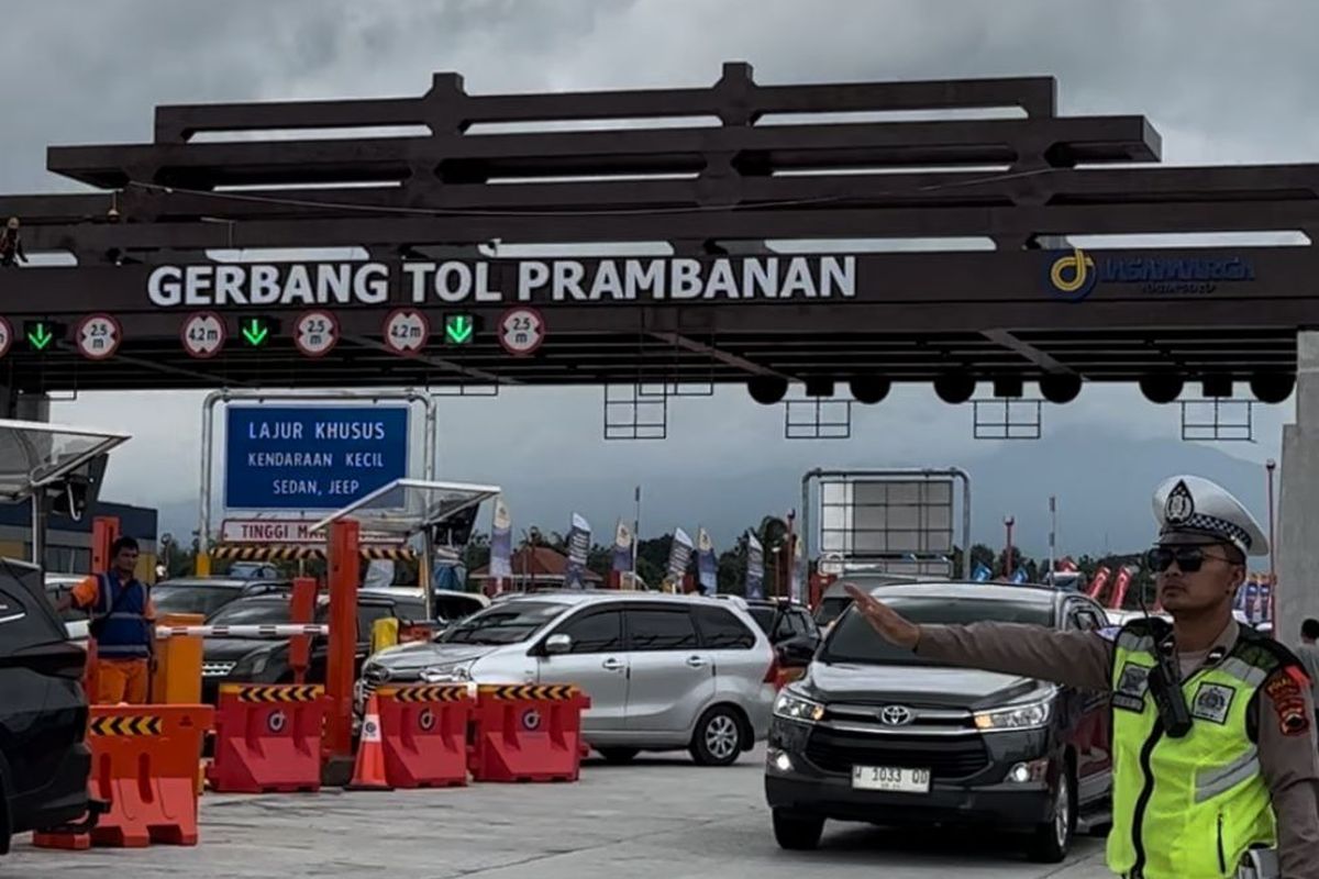 Gerbang Tol Prambanan Jalan Tol Jogja-Solo