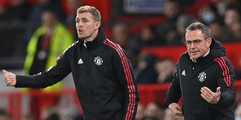 Darren Fletcher saat menjabat sebagai direktur teknik Manchester United pada 2021.