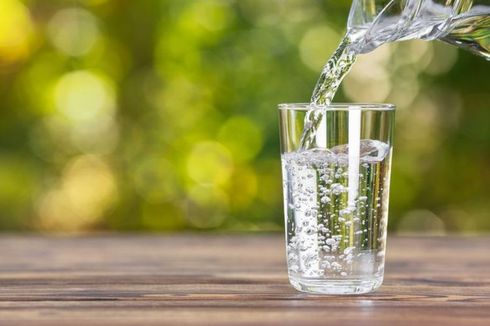 3 Tip Jaga Kebugaran Tubuh, Mulai dari Rutin Berolahraga hingga Konsumsi Air dengan Mineral Esensial
