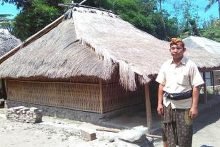 Rumah Masyarakat Adat Bayan di Desa Adat Karang Bajo, Bayan, Kabupaten Lombok Utara, Nusa Tenggara Barat.