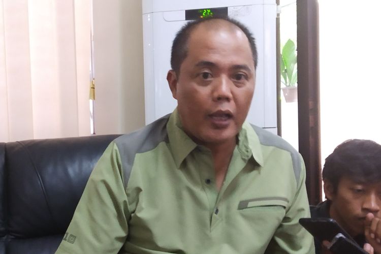 Bupati Karanganyar, Juliyatmono di rumah dinasnya Karanganyar, Jawa Tengah, Jumat (6/12/2019).