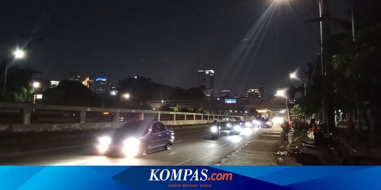 Mahasiswa Bubar, Lalu Lintas di Depan Gedung DPR Ramai Lancar