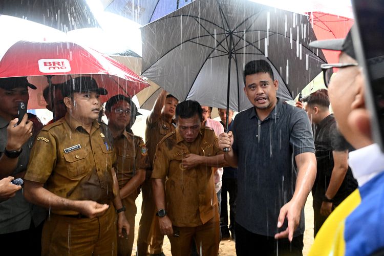 Alasan Bobby Marahi Camat di Tapteng: Pengerjaan Tanggul Lambat Karena Masalah Pembebasan Lahan