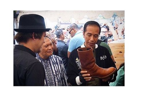 Cerita Presiden Jokowi dan Sepatu 