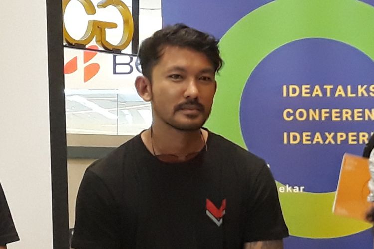 Rio Dewanto saat menjadi pembicara dalam konferensi pers Ideafest 2018 di GoWork, Pacific Place, Jakarta Selatan, Selasa (23/10/2018). 