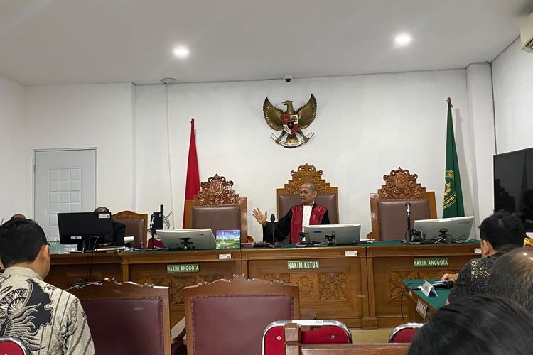 Kejagung Sebut Chat Lodewyk Pusung dengan Istri Jadi Bukti Keterlibatannya di Kasus Korupsi MBG