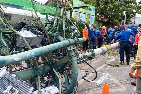 Kecelakaan Maut di Bekasi, Robohnya Tiang BTS Terekam Kamera Warga