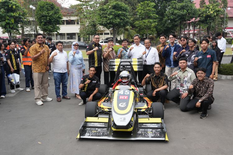 Merek Cat Semprot Ini Dukung Bimasakti UGM di Formula SAE Italy 2026