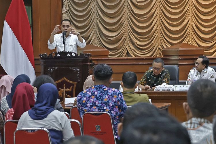 Wali Kota Surabaya Minta Jajaran Buat Visi Misi untuk Rotasi Jabatan