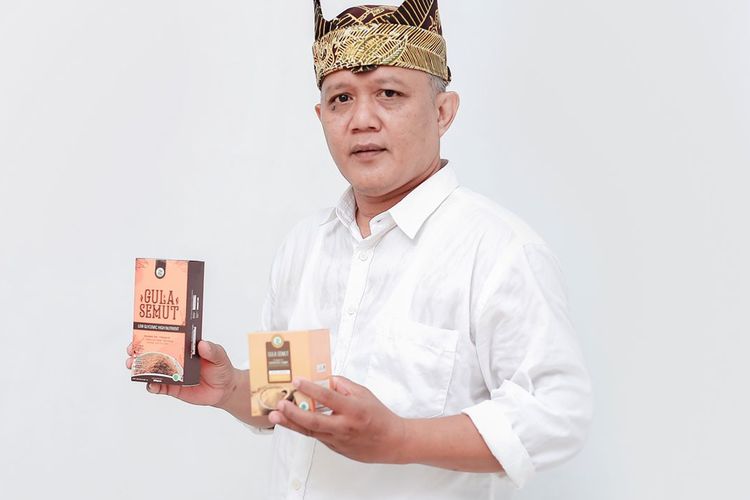 Pemilik usaha produksi gula merah Dua Kelapa Yudhi Irawan.