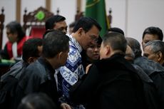 Ahok Divonis 2 Tahun Penjara, Pelapor Tersenyum, Pendukung Menangis