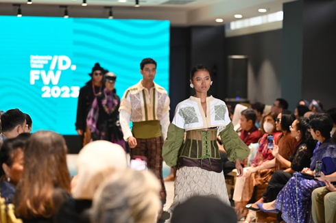 Wastra Gorontalo Jadi Inspirasi di Indonesia Fashion Week 2023