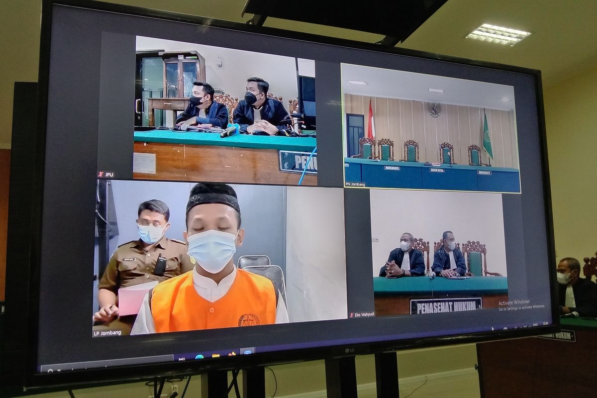 SIdang kasus kecelakaan kendaraan Vanessa Angel digelar di Pengadilan Negeri Jombang, Jawa Timur, Kamis (17/3/2022).