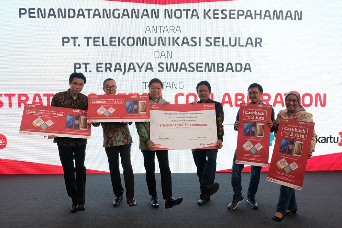 Penandatanganan kerja sama Telkomsel-Erajaya di Jakarta, Selasa (15/8/2018).