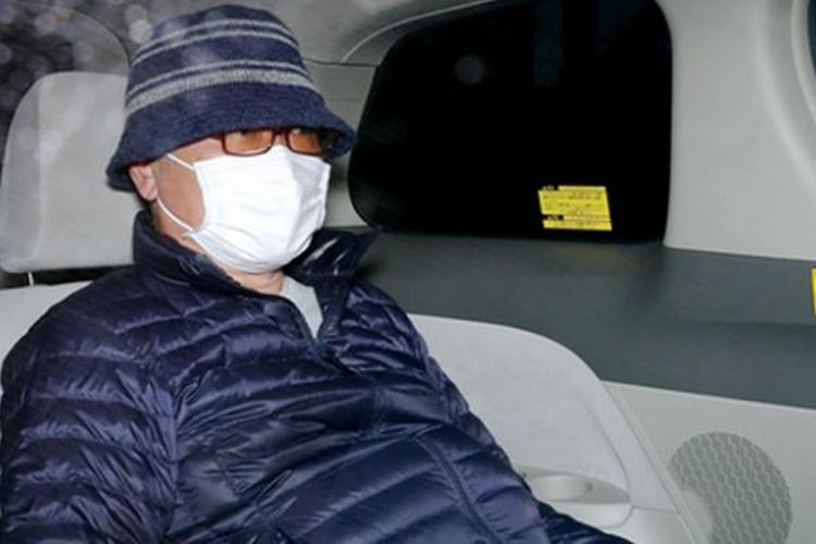 Yoshiyuki Takayama meningkalkan rumahnya di Kyoto pada Selasa pagi (14/2/2017). 