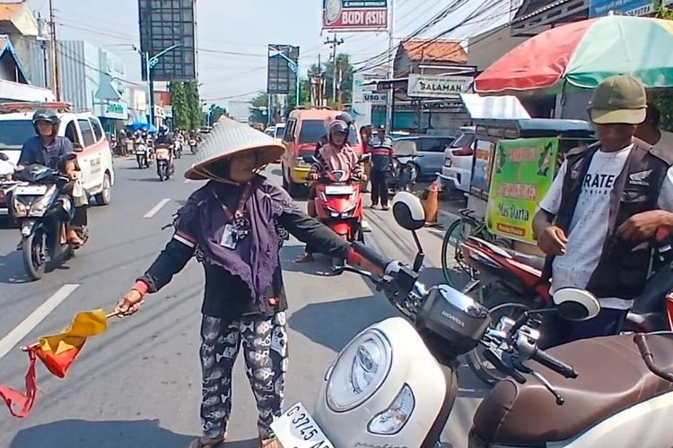 Aksi Heroik Jukir Lansia di Brebes Gagalkan Pencurian Rp 3,6 Miliar, Dapat Upah Rp 100 Ribu Dibagi 4