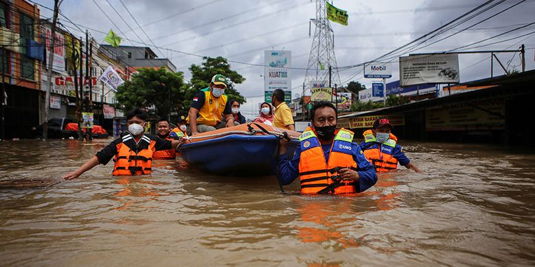 Several Indonesia’s Cities Slammed by Monsoon Floods