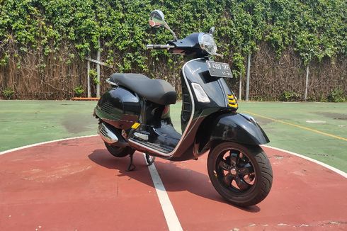 Bahas Desain Vespa GTS Super Tech 300, Pakai Dasi Baru