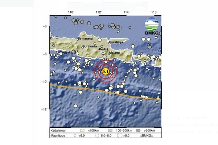 tangkapan layar titik pusat gempa selatan Jawa Timur hari ini, Selasa (17/1/2023) pukul 11.36 WIB.
