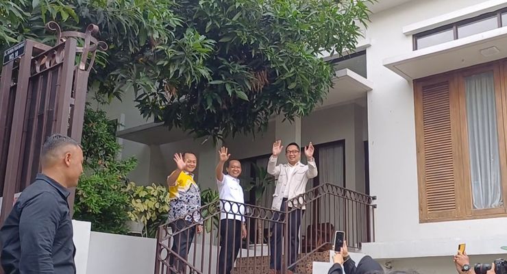 Jelang Pencoblosan, RK Sambangi Rumah Bahlil Lahadalia
