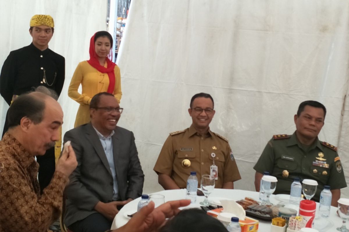 Gubernur DKI Jakarta Anies Baswedan hadir dalam perayaan Paskah bersama di kawasan Monas, Jakarta Pusat, Minggu (1/4/2018).