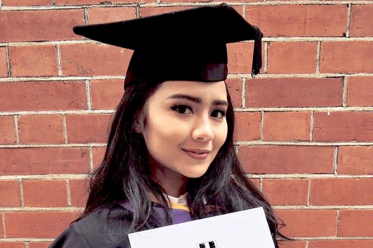 Gita Gutawa Wisuda