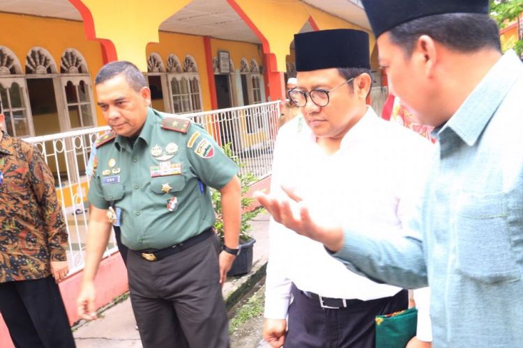 Ketua DPP PKB Muhaimin Iskandar atau Cak Imin saat menghadiri kuliah umum di Universitas Islam Negeri (UIN) Sultan Syarif Kasim, Riau, Selasa (14/11/2017).
