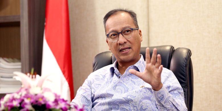 Menteri Sosial Agus Gumiwang Kartasasmita