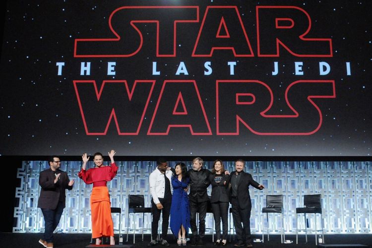 Film Star Wars: The Last Jedi akan mulai tayang di layar lebar Indonesia pada 13 Desember 2017 mendatang.