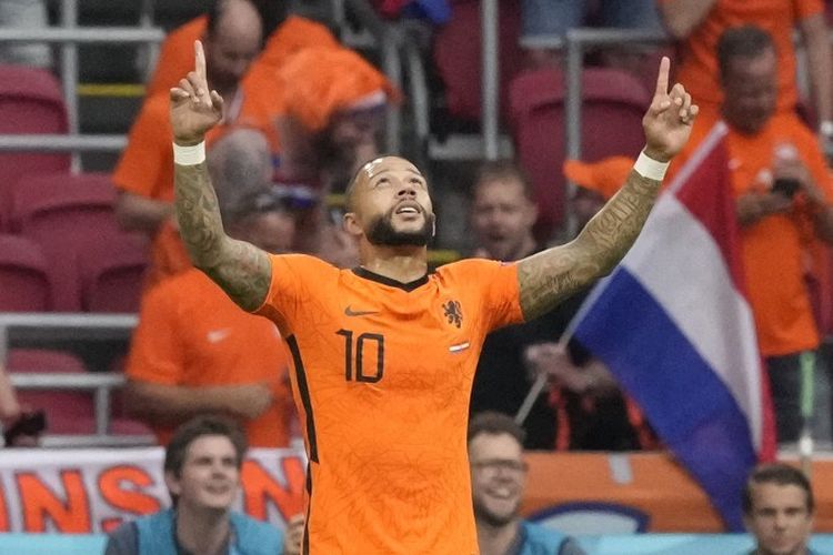 Penyerang timnas Belanda Memphis Depay mencetak gol pertama negaranya pada laga kontra Austria di Stadion Johan Cruyff Arena, Asmterdam, pada Jumat (17/6/2021) dini hari WIB