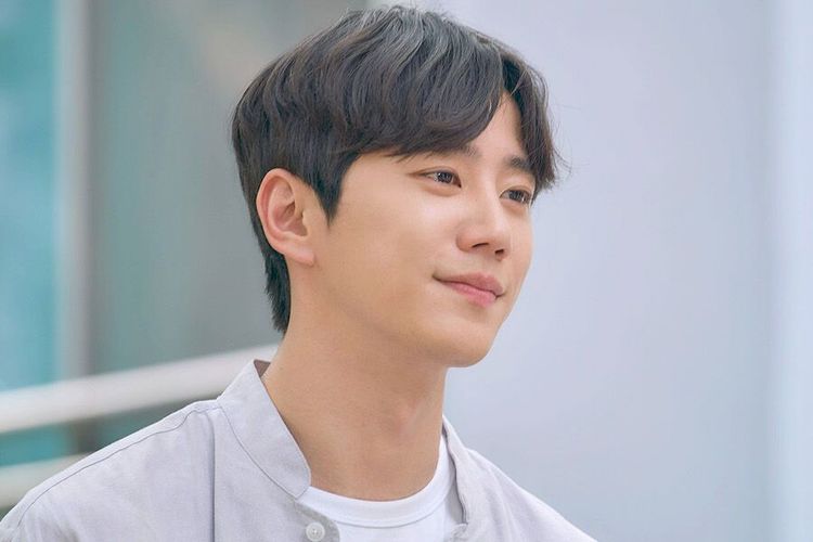 Akting Lee Jun Young (Jun U-KISS) di drama Korea May I Help You
