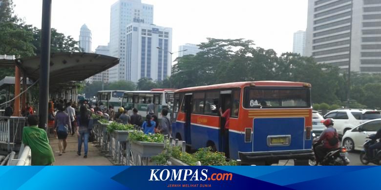 Ahok Lebih Baik Orang Jakarta Enggak Punya Bus
